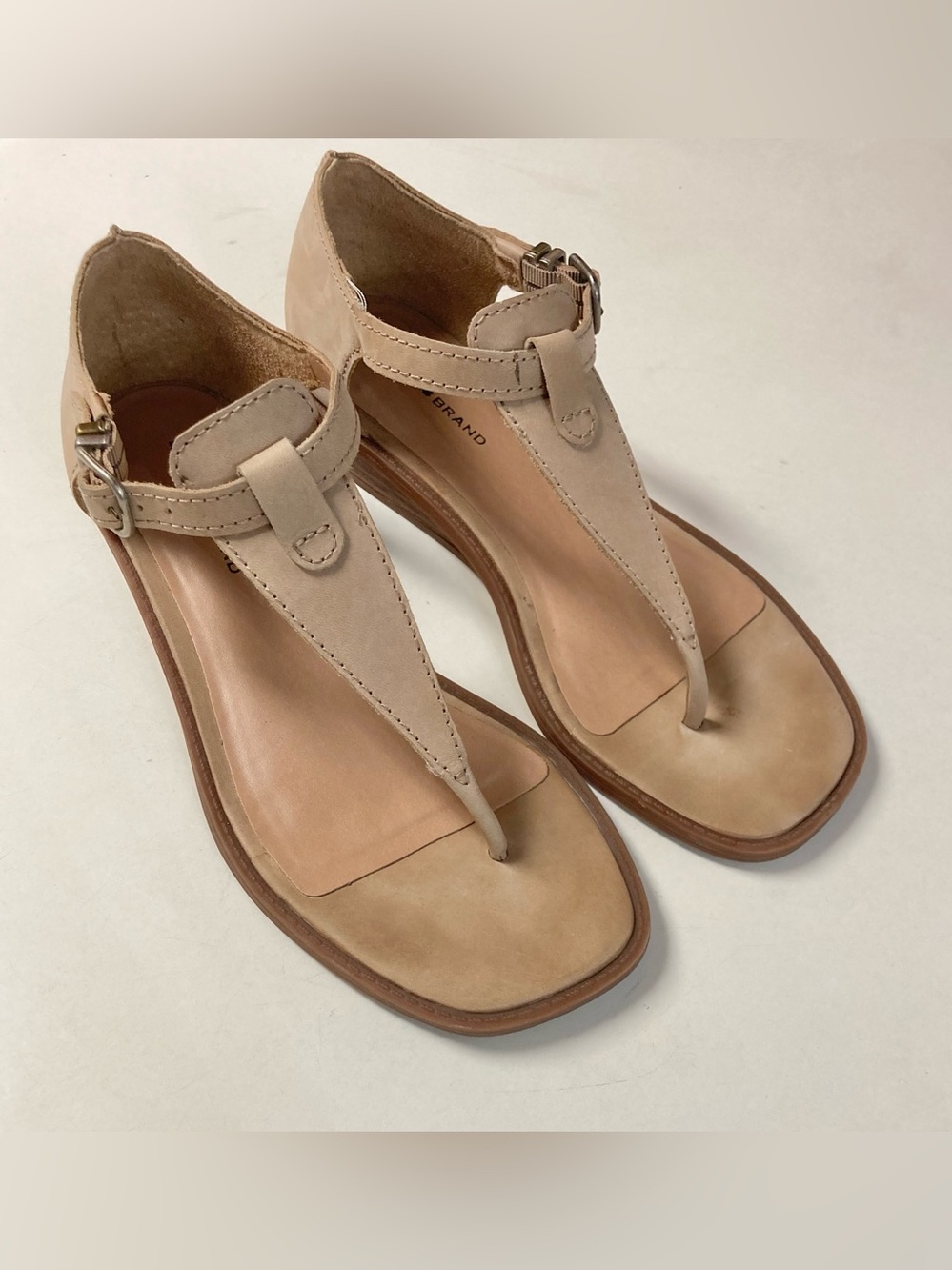 Lucky Brand Strappy Tan Leather Sandals